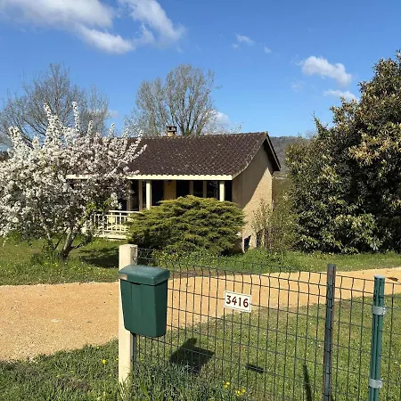 Holiday home Maison Marly, Jacuzzi & Castle View By Dordogne