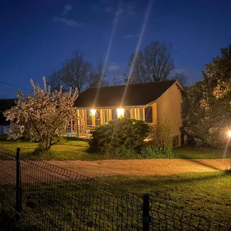 Maison Marly, Jacuzzi & Castle View By Dordogne Holiday home